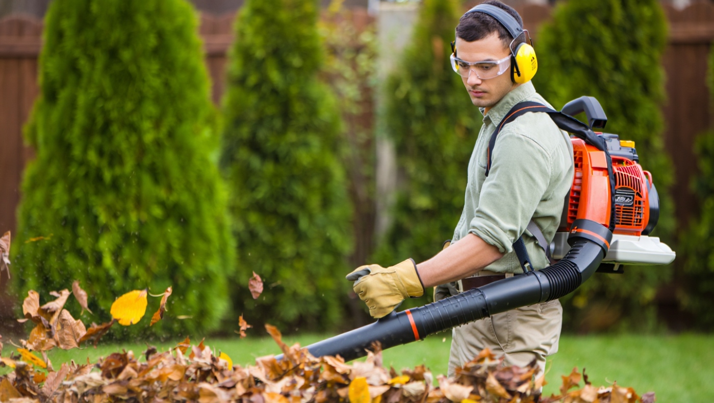 jardinero con protección